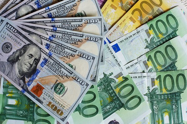 چرا نبض دلار، نبض زندگی ما شده است؟ تحلیل های عجیب و غریب سرمایه‌گذاری