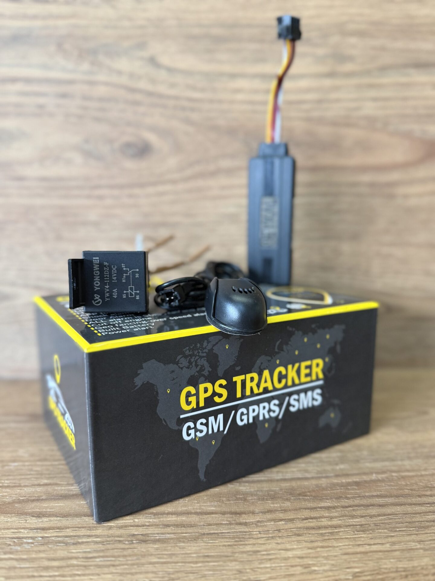 Gpsفروش ردیاب خودرو و موتورسیکلت