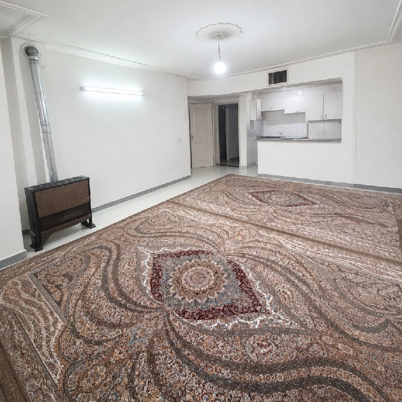 آپارتمان/ ۶۱متر/ پارکینگ/ ۲میلیارد نقدینگی/ اندیشه فاز۱